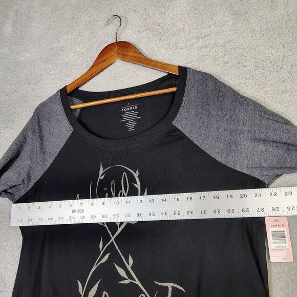 Torrid T-Shirt Womens 1 Black Gray Wild And Free Graphic Print Raglan Sleeve NWT - Picture 9 of 10